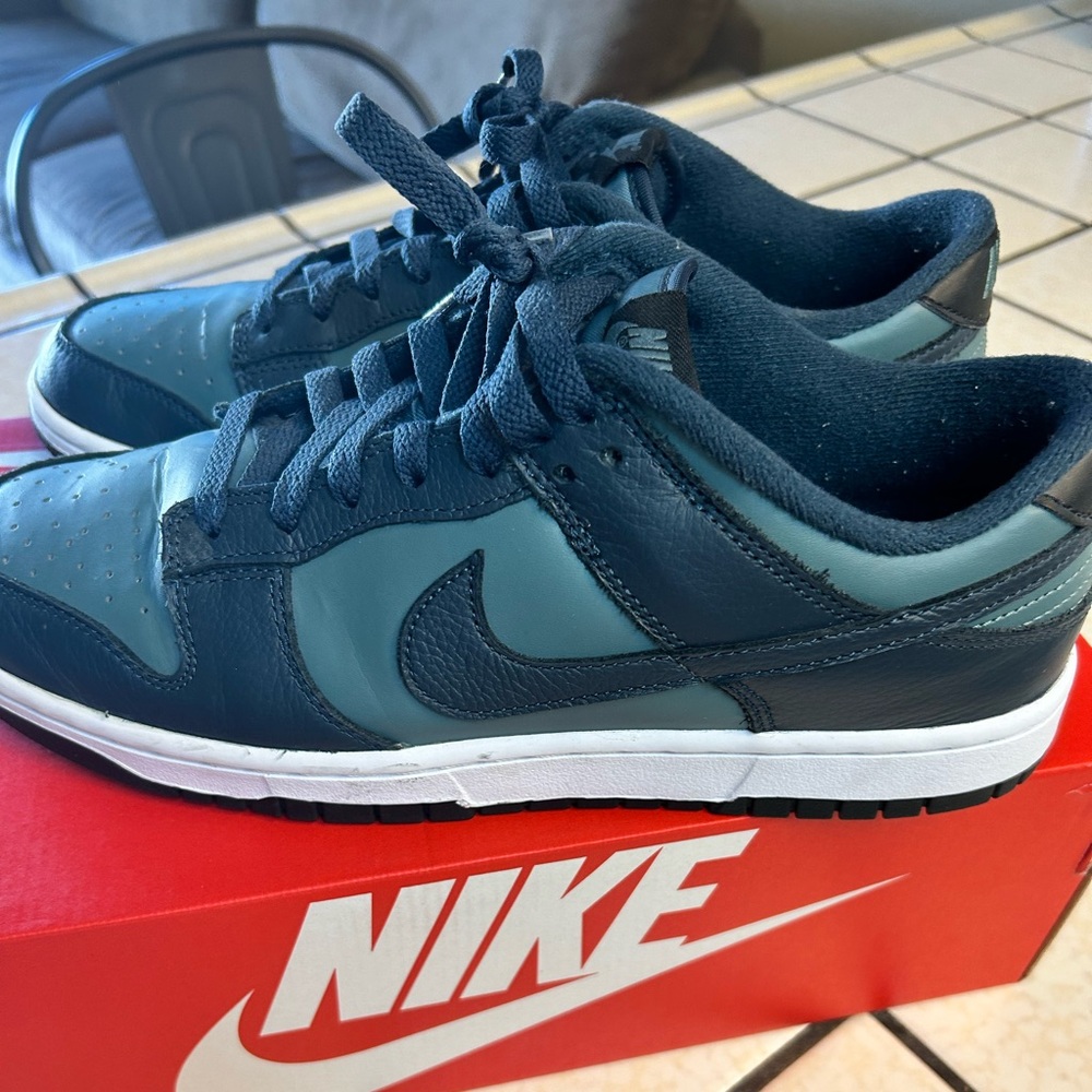 Size 11 worn a couple times Nike dunks navy